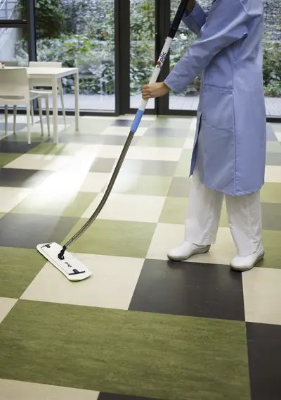 Mikrošķiedras mops ar ergonomisku kātu