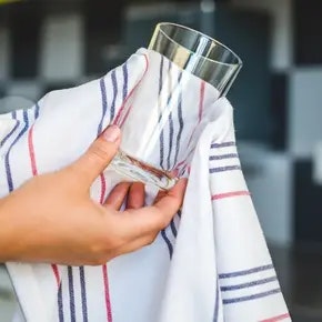 Elis virtuves dvieļi